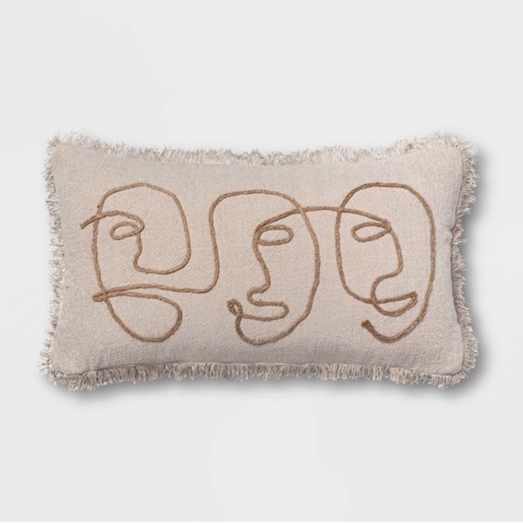 Target Lumbar Pillow🍒🍒 - Picture 6 of 11